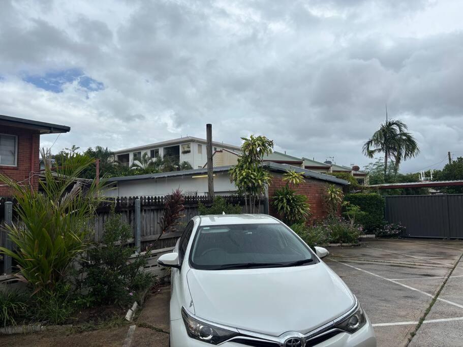 Tropical Ground-Floor Retreat Cairns Apartment Exterior photo